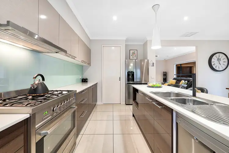 Sixth view of Homely house listing, 34 Mountainview Boulevard, Cranbourne North VIC 3977