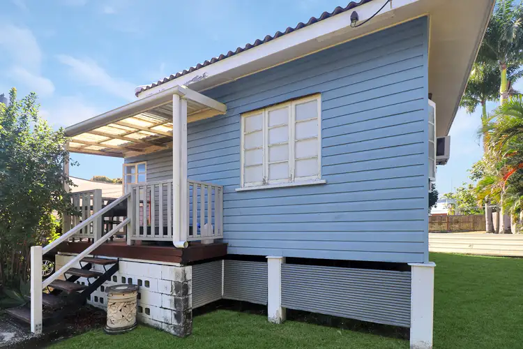 126 Abbott Street, Oonoonba QLD 4811