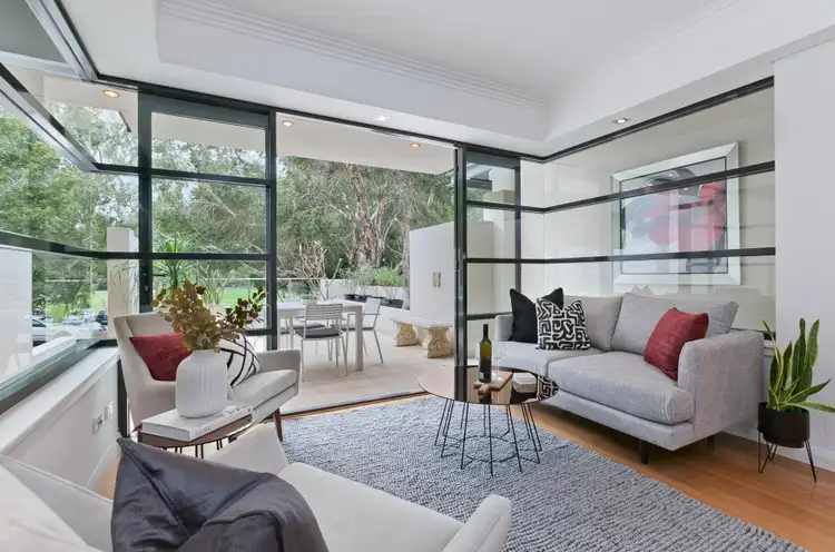 2/30 Onslow Road, Shenton Park WA 6008