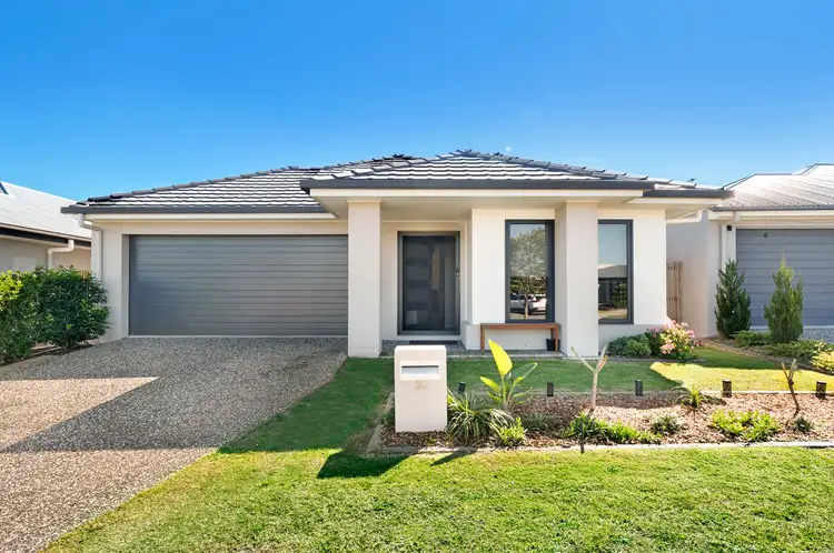 30 Great Sandy Circuit, Pimpama QLD 4209