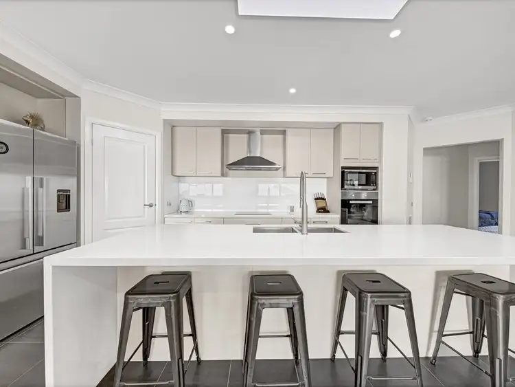 Third view of Homely house listing, 10 Bremer Avenue, Wodonga VIC 3690