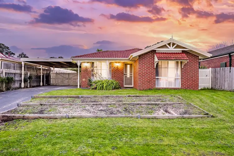 15 Forsyth Court, Cranbourne North VIC 3977