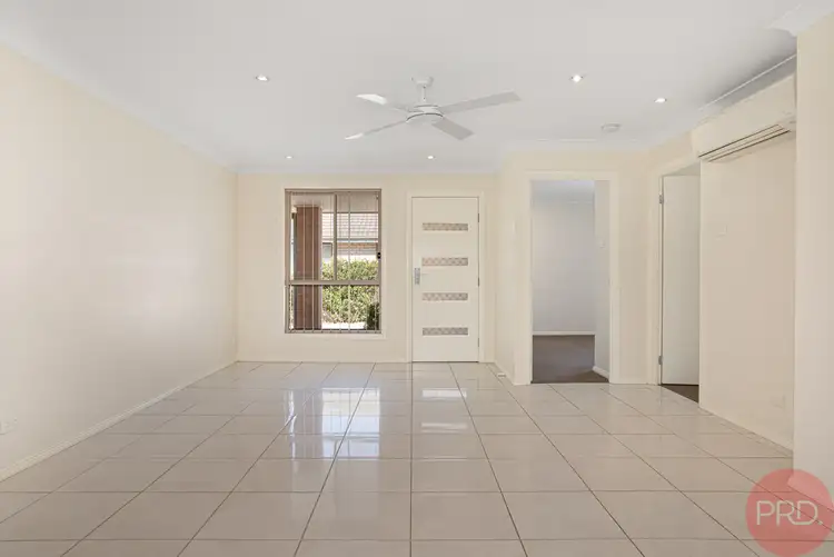 Sixth view of Homely villa listing, 2/9 Windermere Road, Lochinvar NSW 2321