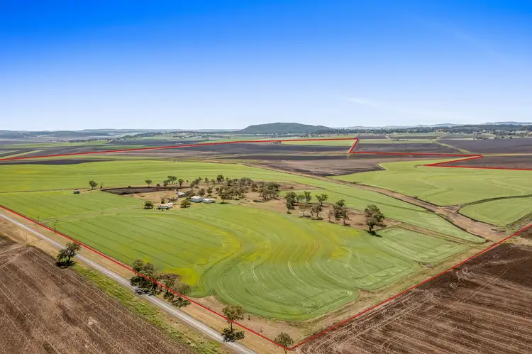 187 Felton Clifton Road, Felton QLD 4358