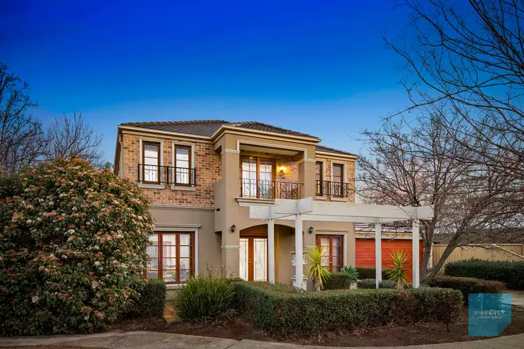 6 Selwyn Close, Caroline Springs VIC 3023