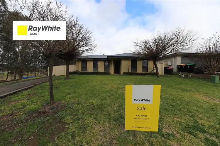 54 Quandong Avenue, Tumut NSW 2720