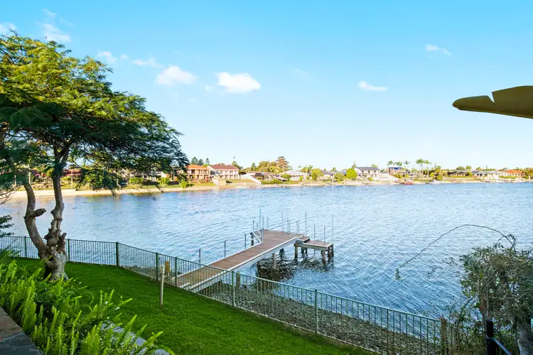 23 Salacia Avenue, Mermaid Waters QLD 4218