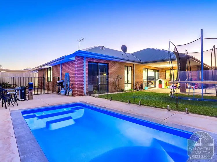 Second view of Homely house listing, 25 Makybe Drive, Baldivis WA 6171