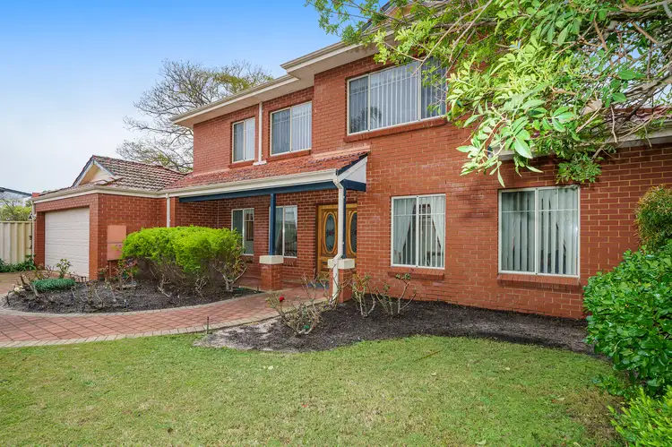 88B Ardross St
