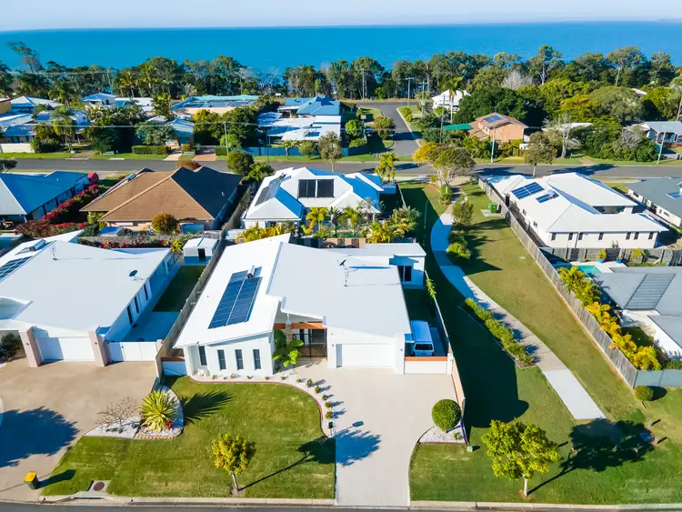 10 Seahaven Circuit, Pialba QLD 4655