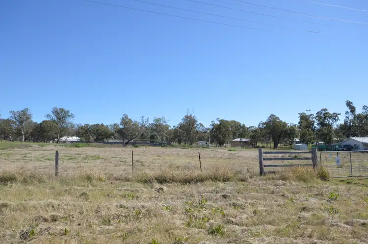 2766 Leyburn Cunningham Road, Pratten QLD 4370