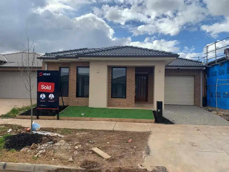 69 Malone Circuit, Deanside VIC 3336