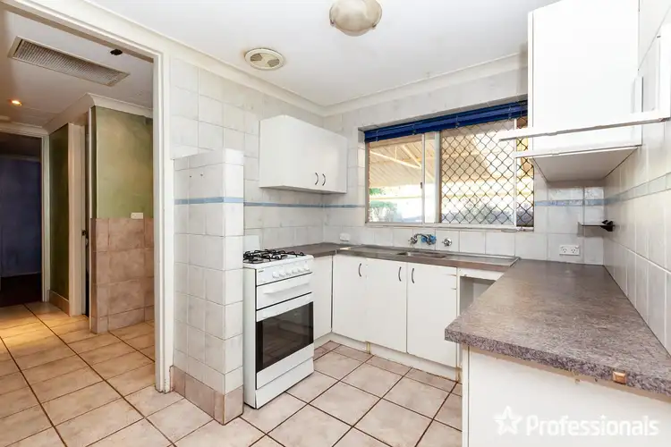 Second view of Homely house listing, 16 Peel Court, Armadale WA 6112