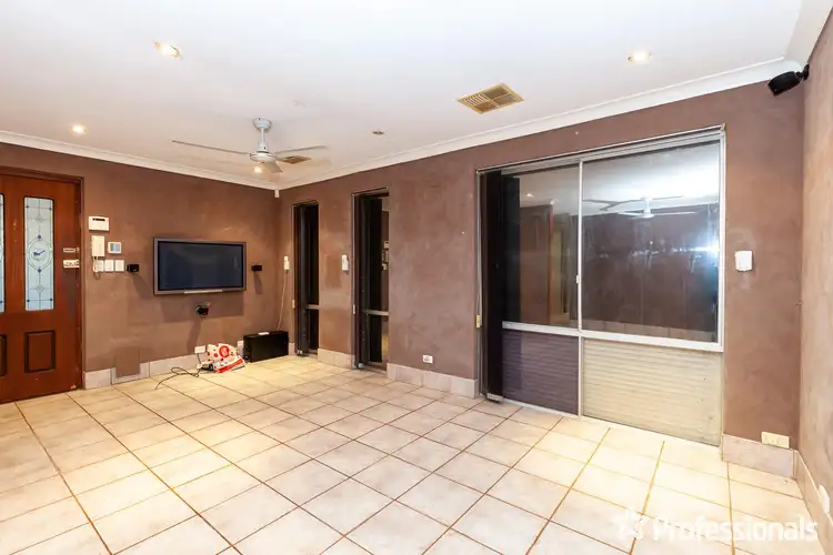 Sixth view of Homely house listing, 16 Peel Court, Armadale WA 6112