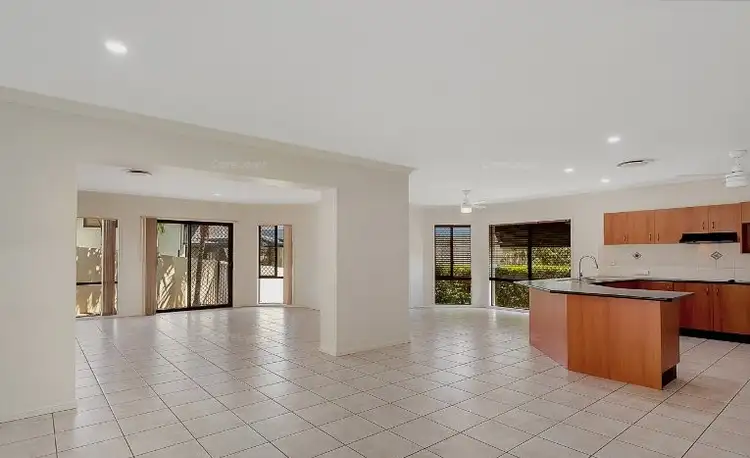 Fourth view of Homely house listing, 2 Worthing Court, Arundel QLD 4214