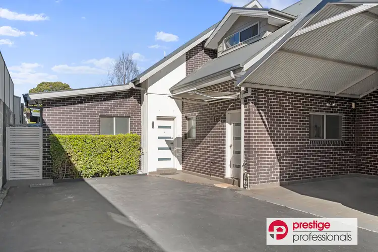 4/64 Junction Road, Moorebank NSW 2170