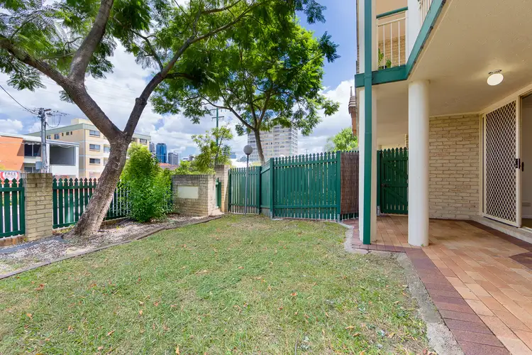 376 Bowen Terrace
