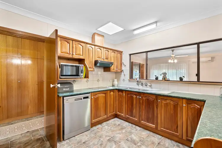 Fifth view of Homely house listing, 8 Middleton Avenue, Paringa SA 5340