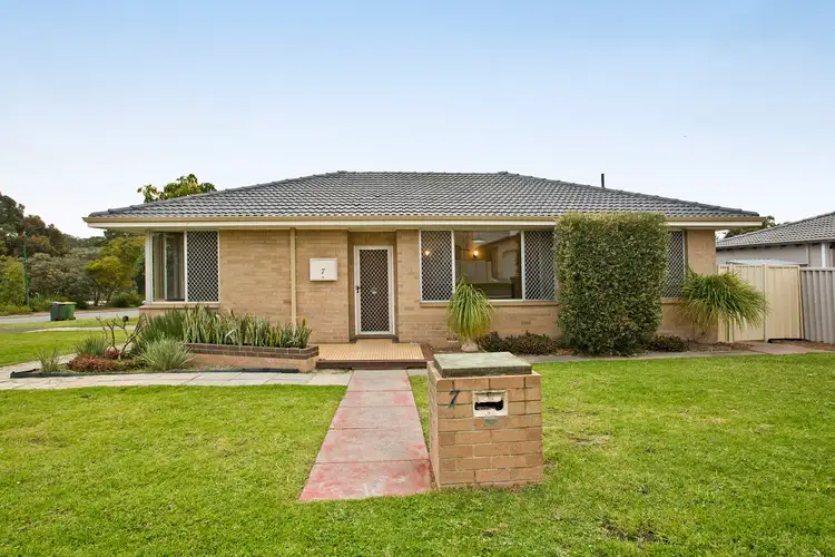 7 Redmond Street, Salter Point WA 6152