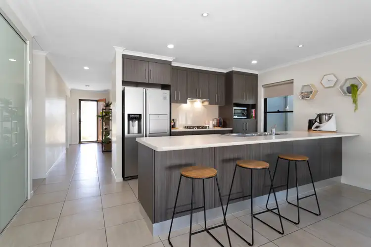 Second view of Homely house listing, 17 Maryvale Circuit, Beaconsfield QLD 4740