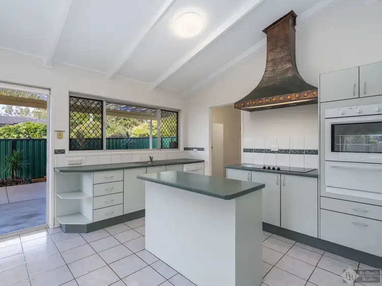 Fifth view of Homely house listing, 2 Sauterne Street, Thornlands QLD 4164