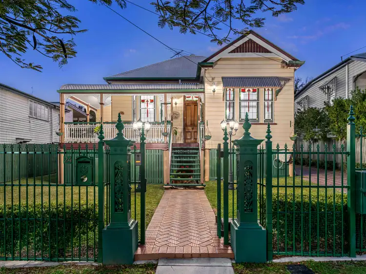 24 Foster Street, Newmarket QLD 4051