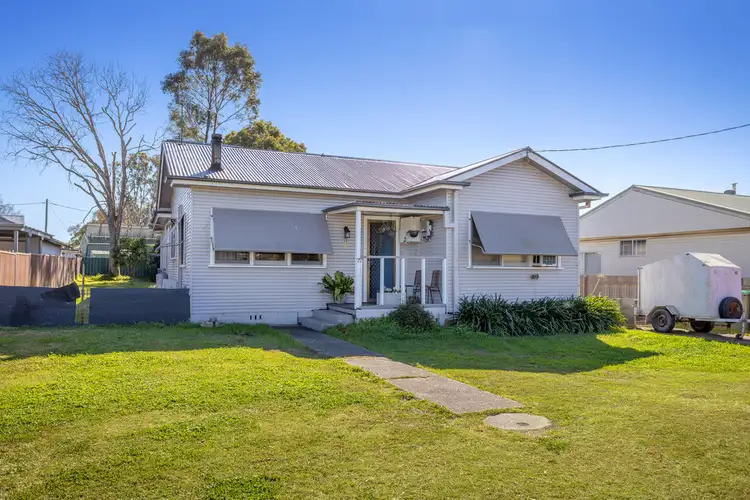 77 Cowper Street, Taree NSW 2430