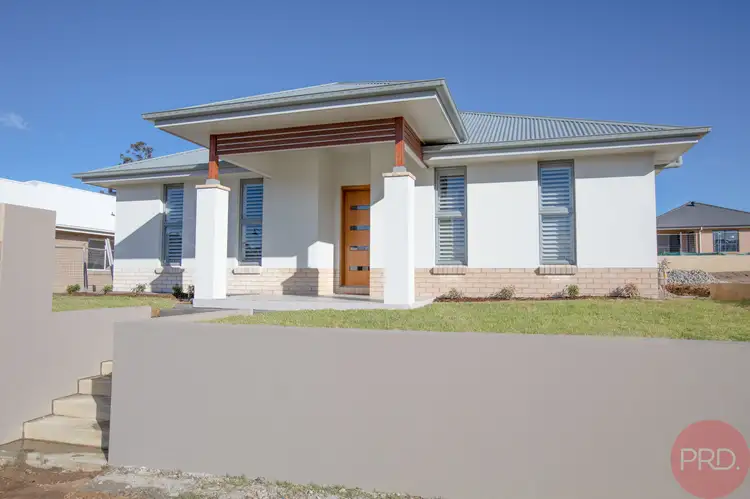 144 Triton Boulevard, North Rothbury NSW 2335