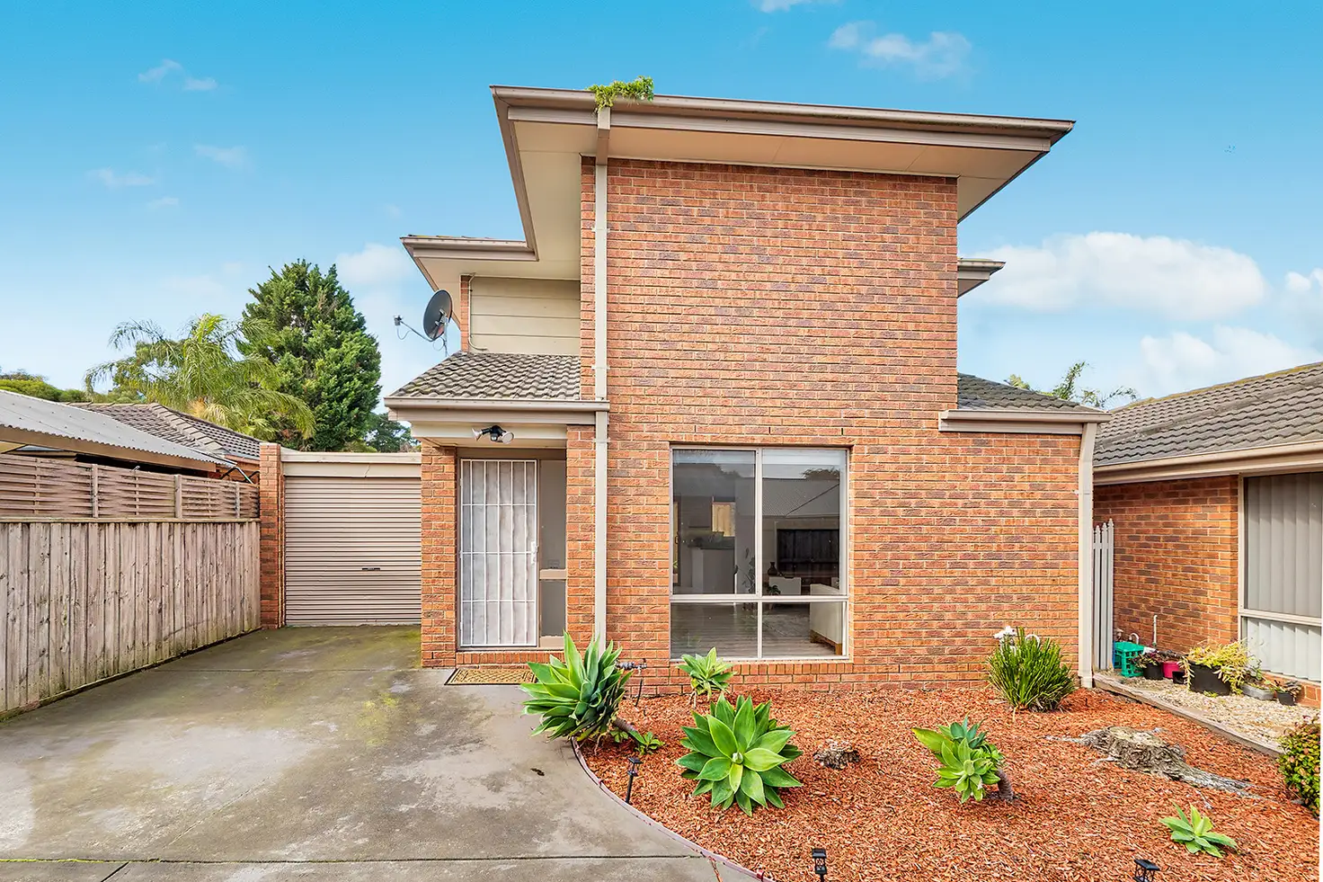 Main view of Homely townhouse listing, 2/74 Huon Park Road, Cranbourne North VIC 3977
