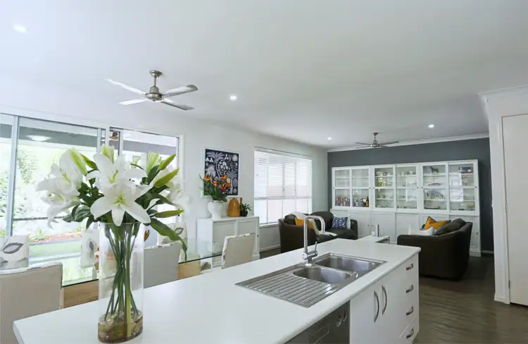 30 Azure Way, Hope Island QLD 4212
