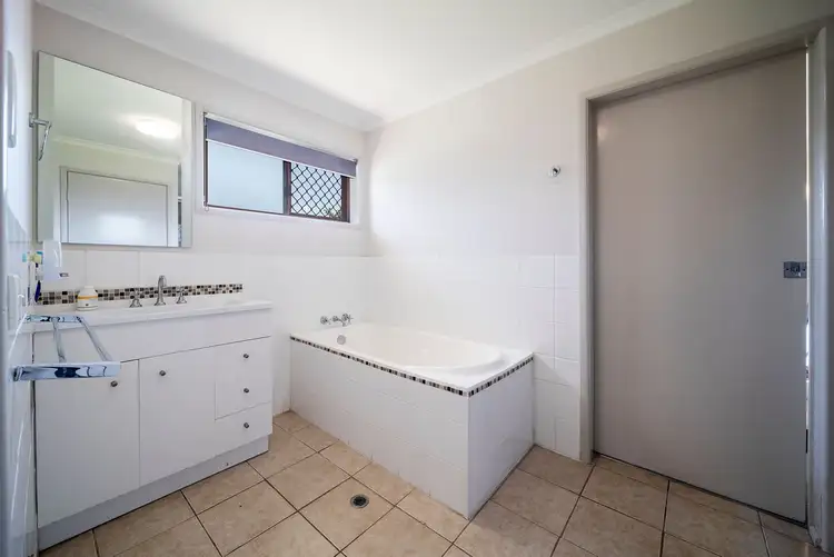 Seventh view of Homely house listing, 118 OLEANDER AVENUE, Scarness QLD 4655
