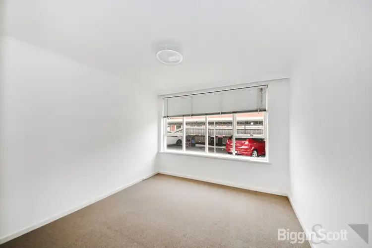 Fourth view of Homely unit listing, 2/15 Royal Avenue, Glen Huntly VIC 3163
