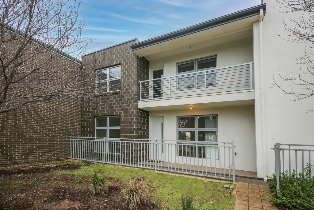 Main view of Homely townhouse listing, 5/2 Countryman Court, Kidman Park SA 5025