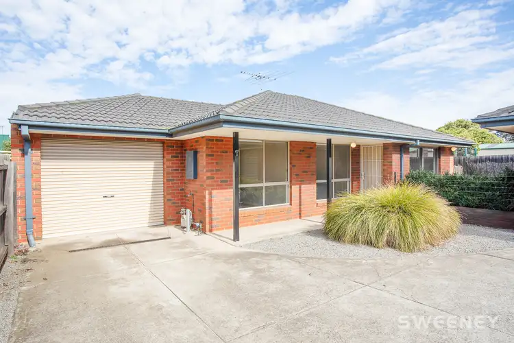 2/67 Marigold Avenue, Altona North VIC 3025