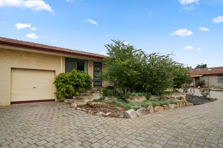 11/5 Kitchener Road, Melville WA 6156