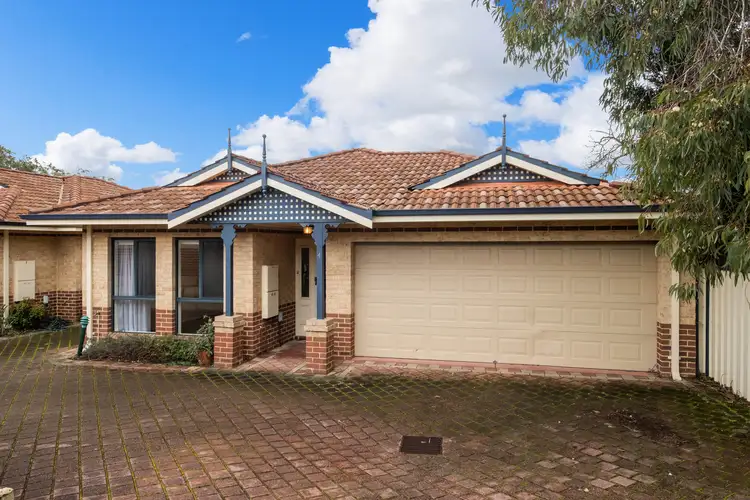 Villa 4/10 Heath Road, Kalamunda WA 6076