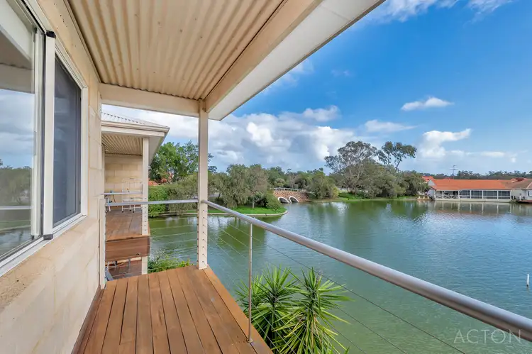18/1 Lakes Crescent, South Yunderup WA 6208