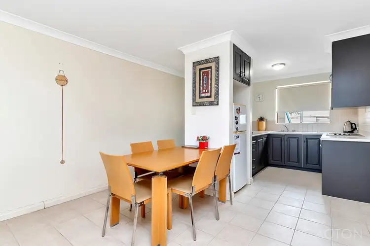 Fifth view of Homely unit listing, 18/1 Lakes Crescent, South Yunderup WA 6208