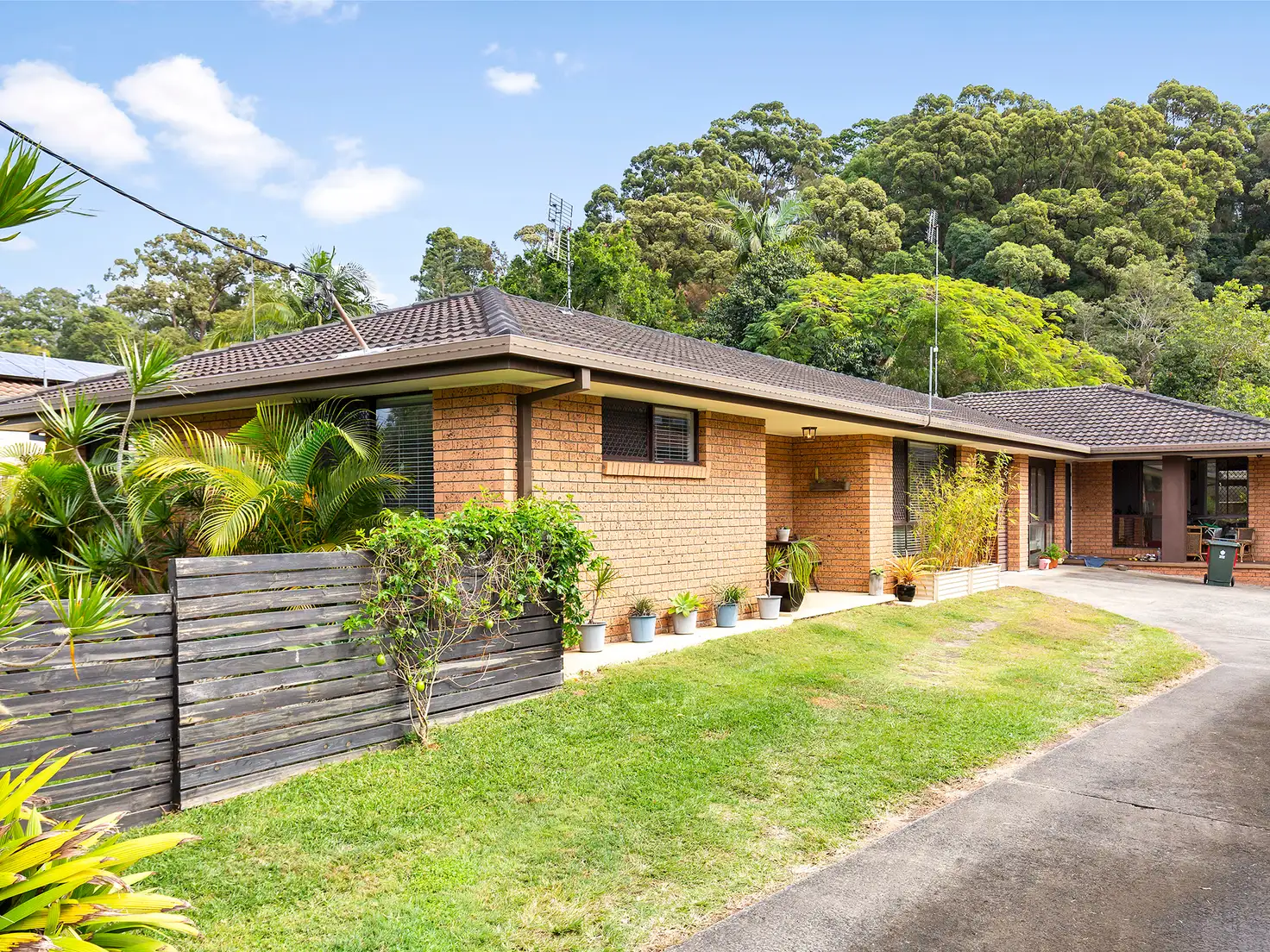 Main view of Homely semi-detached listing, 1/7 St Kilda Crescent, Tweed Heads West NSW 2485