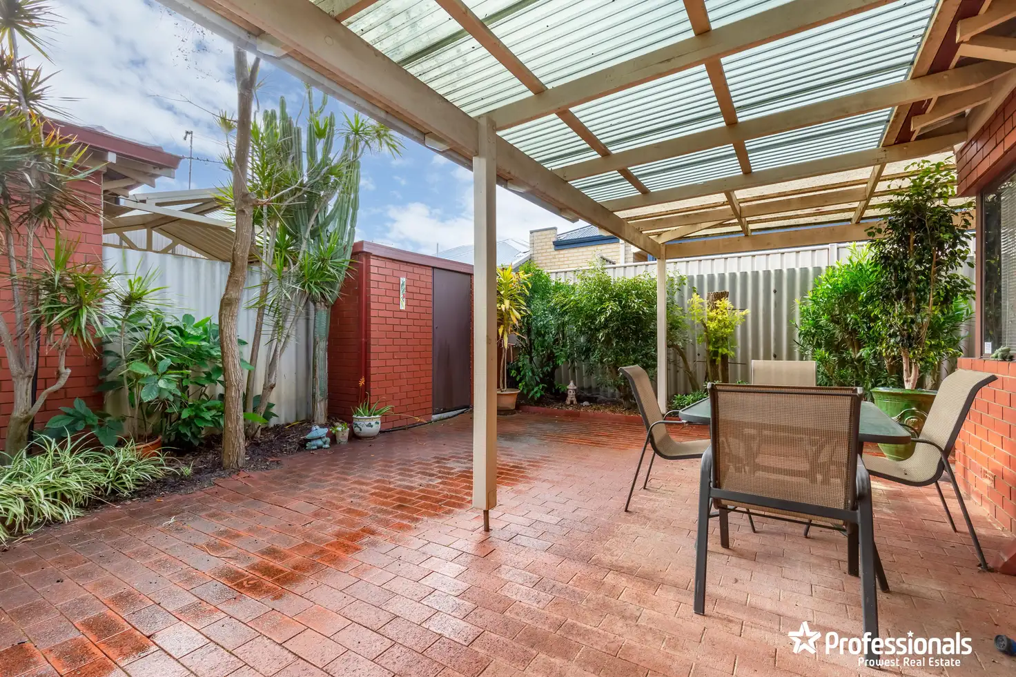 Main view of Homely unit listing, 51 Begonia Close, Ferndale WA 6148