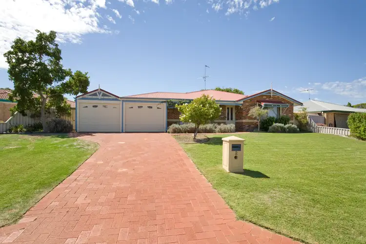 2 Sunderland Close, Greenfields WA 6210