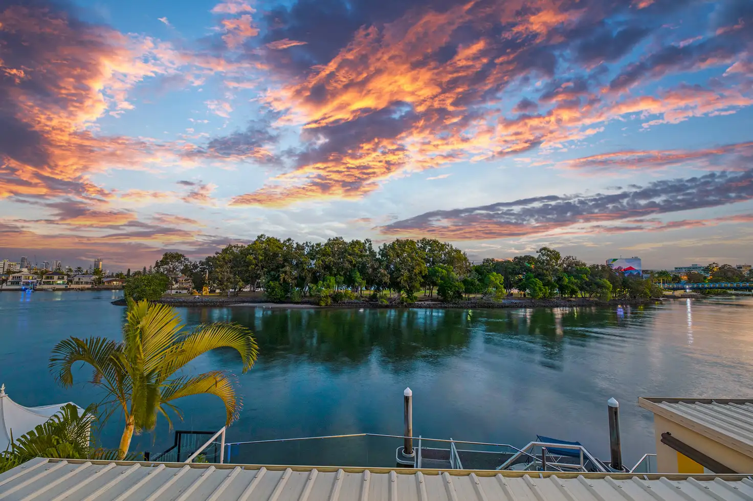 Main view of Homely house listing, 1/249 Stanhill Drive, Chevron Island QLD 4217