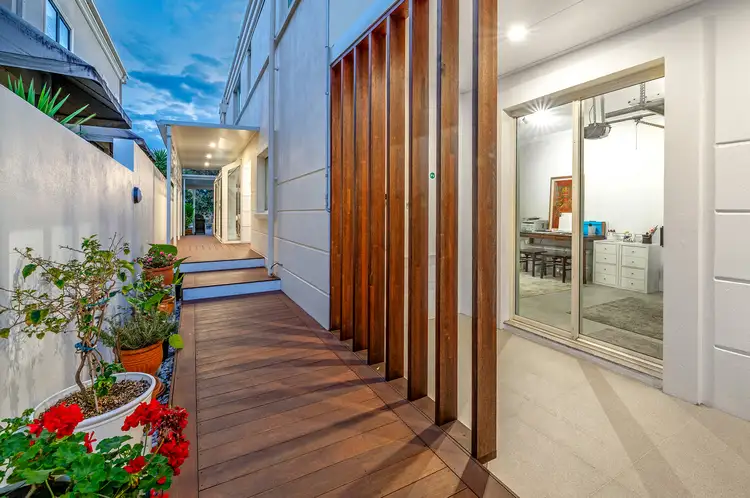 Sixth view of Homely house listing, 1/249 Stanhill Drive, Chevron Island QLD 4217