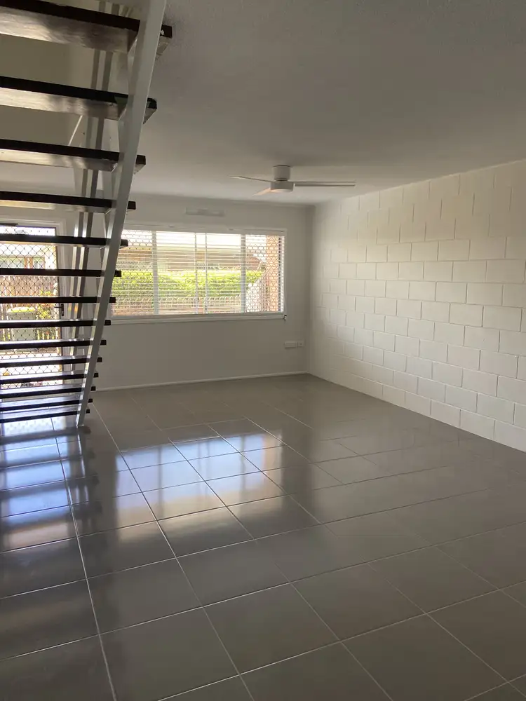 Main view of Homely unit listing, 10/19 Prospect Street, Mackay QLD 4740