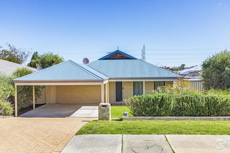 10 Dongara Way, South Lake WA 6164