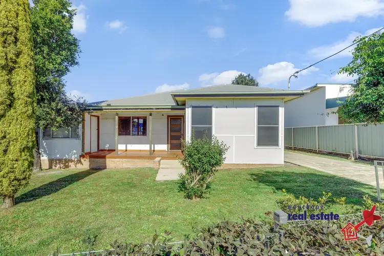 2 Carrington Street, Wauchope NSW 2446