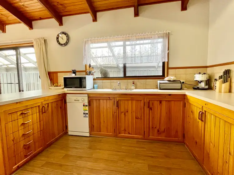 Fifth view of Homely house listing, 11 Colla Court, Horsham VIC 3400
