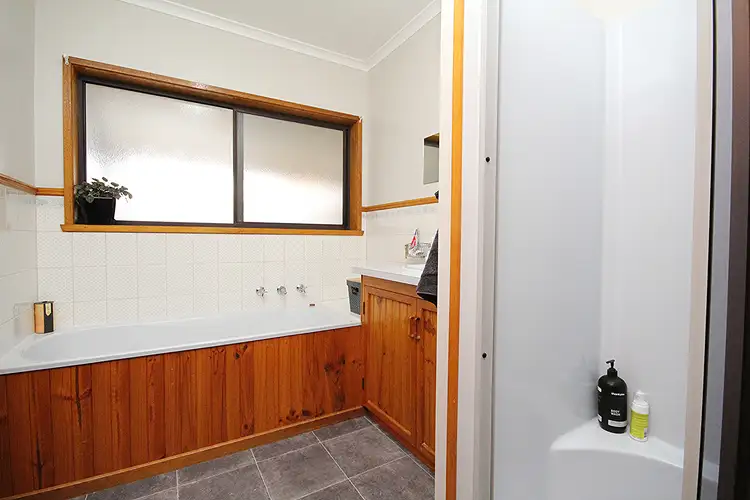 Sixth view of Homely house listing, 11 Colla Court, Horsham VIC 3400