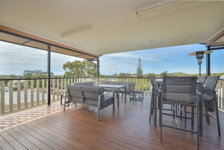 12 Elizabeth Street, South Gladstone QLD 4680