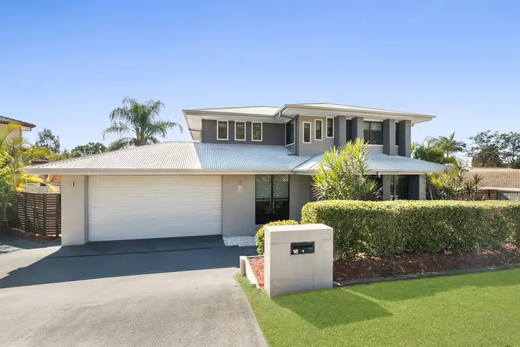 16 Pine County Place, Bellbowrie QLD 4070